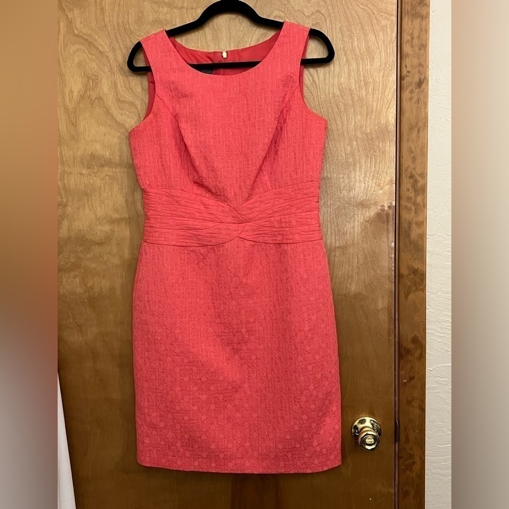 Donna Ricco Coral Textured Sheath Dress 8